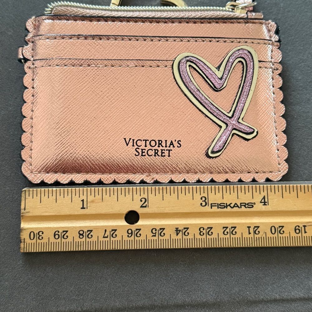 Victoria's Secret Metallic Rose Gold Wallet Card Holder Case With Heart Keychain - Picture 5 of 7